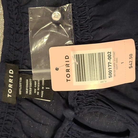 Torrid navy blue embroidered long-sleeved blouse. - Picture 5 of 7